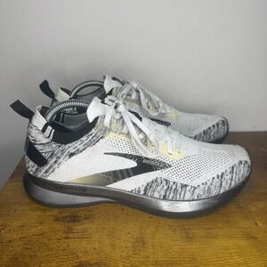 Brooks Levitate 4 Running Shoes Women's Size 11 White Black